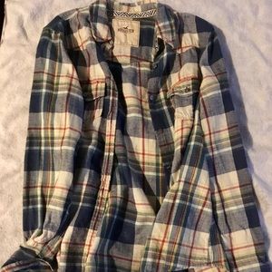 Hollister long sleeve plaid button up shirt
